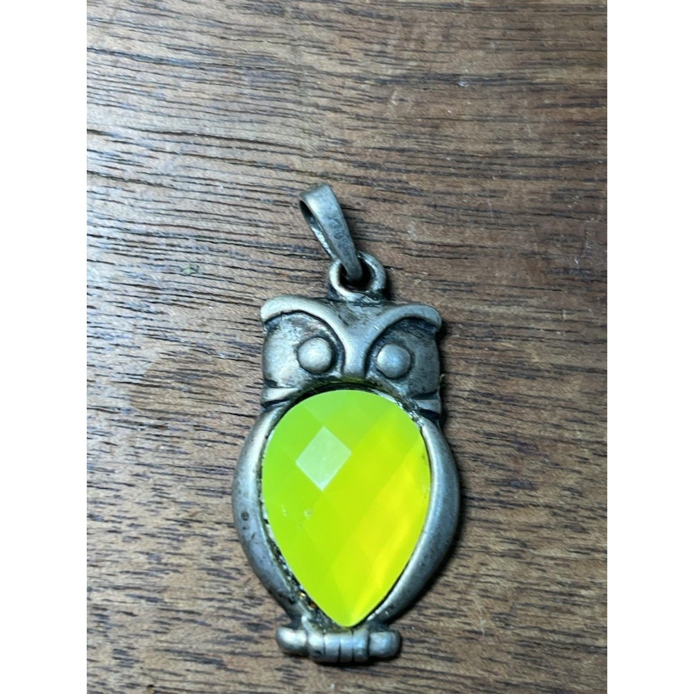READ-PLASTIC Not Uranium Jelly Belly Vtg Sterling Silver 925 Owl Charm Glow Goth